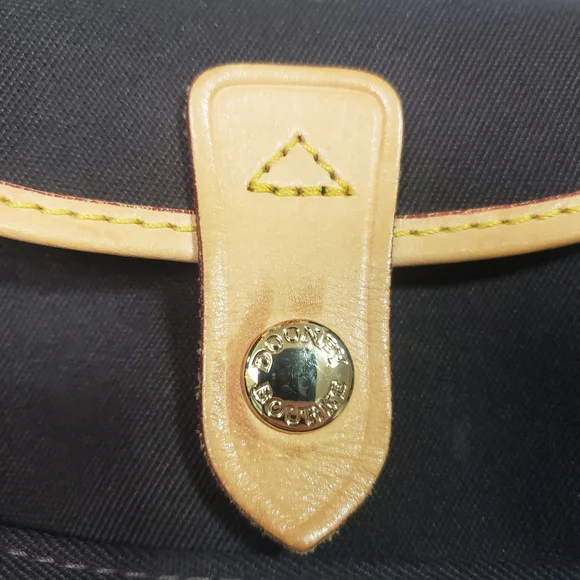 Dooney & Bourke Wristlet - Picture 9 of 10